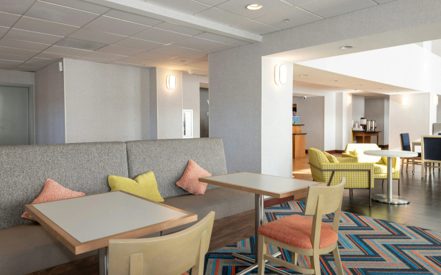 Hampton Inn & Suites Pittsburg, CA