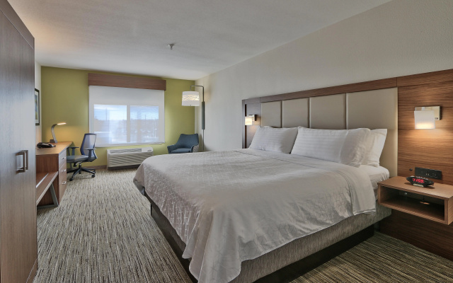 Holiday Inn Express & Suites Albuquerque Historic Old Town by IHG