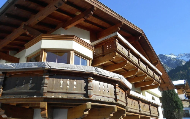 Contemporary Apartment in Kampl near Ski Area