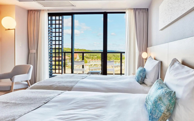 Hotel Shigira Mirage