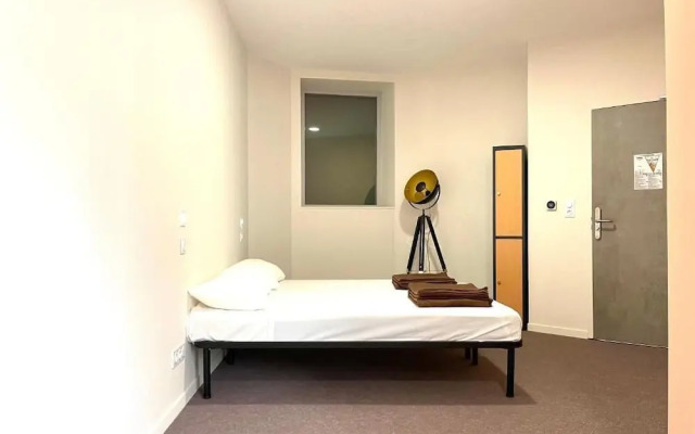 Hostel Flamingo Nîmes Centre Gare