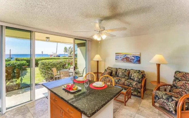 Kona White Sands A4 Romantic Ocean View!