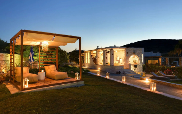 Amalgam Homes Paros Beachfront Luxury Villa
