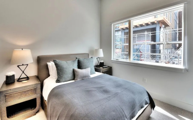 Apex 501 - 3 Br Condo