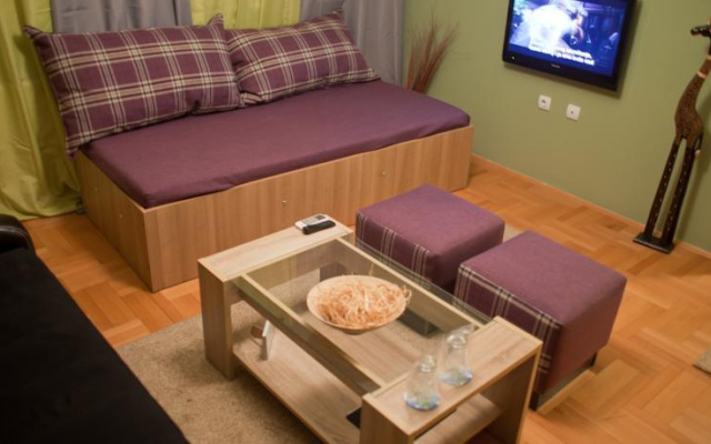 4 Rooms Apartments