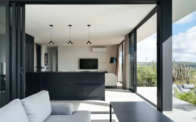 Villa Solara Cove Modern Design Luxury Nature