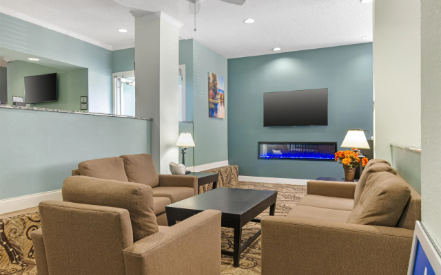 Best Western Teal Lake Inn