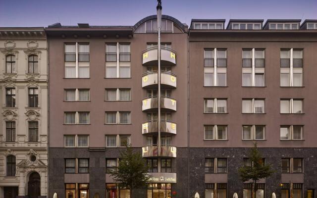 Отель Park Plaza Berlin Kudamm Германия, Берлин - 1 отзыв об отеле, цены и фото номеров - забронировать отель Park Plaza Berlin Kudamm онлайн вид на фасад
