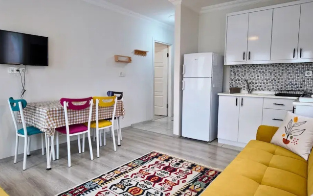 İnlice Apart House