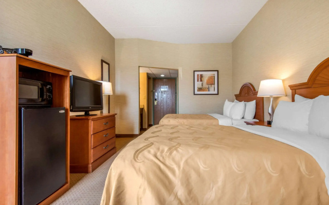 Quality Inn & Suites Mansfield