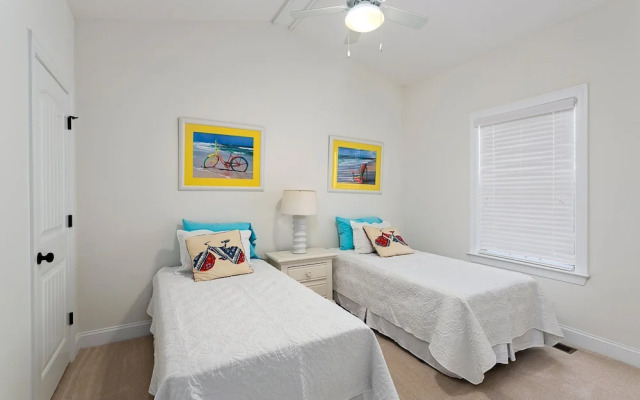 403 Mariners Circle by Hodnett Cooper