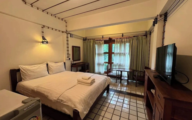 403 Serene Teak Boutique Apartments