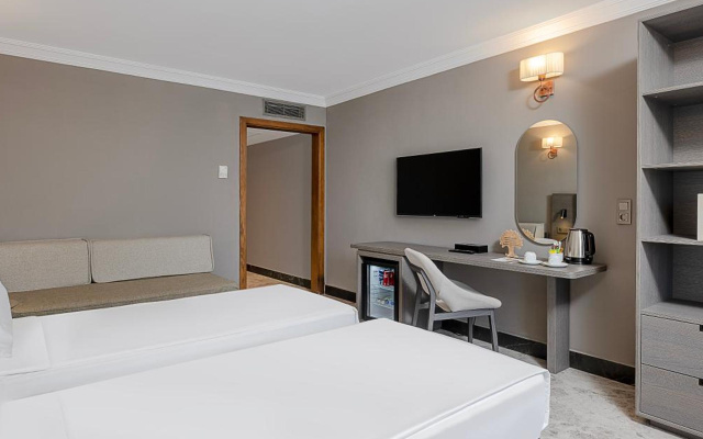 Adora Hotel & Resort