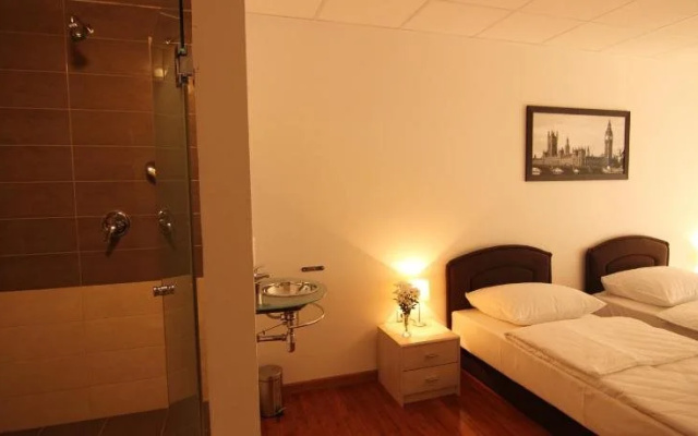 Rooms XXL