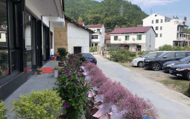Ye Shang B ＆ B