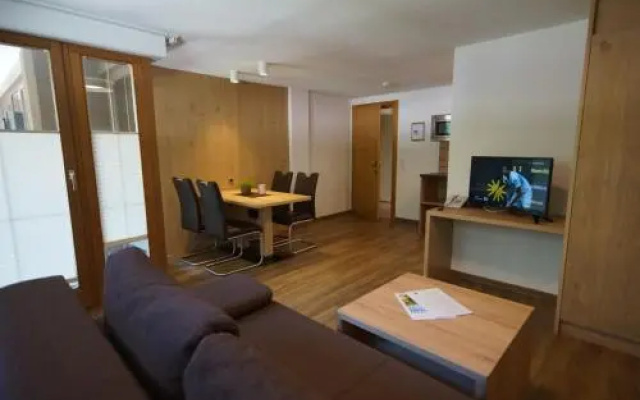 Appartement Sabrina & Gasthaus Alpenfriede