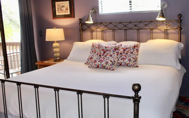 Adobe Rose Inn B&B