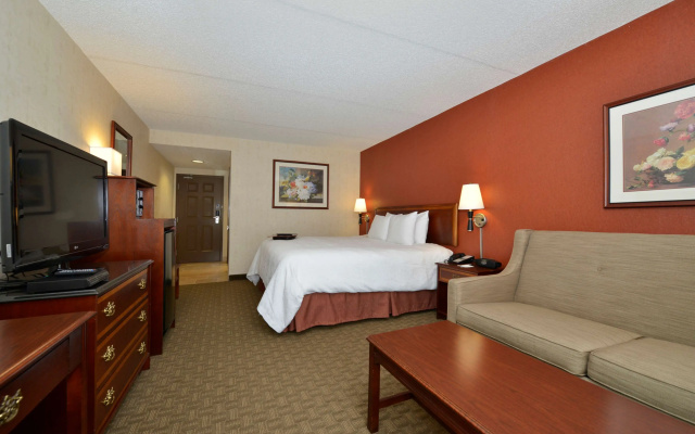 Hampton Inn East Aurora
