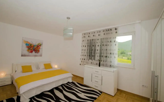 Rooms Leda