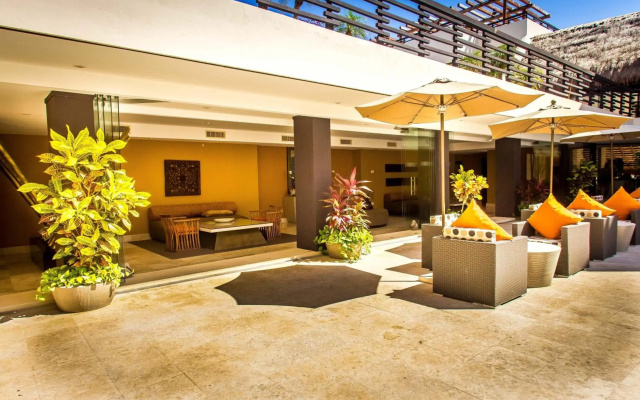 Aldea Beachside Condo