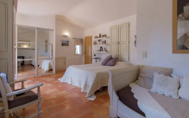 Modern Villa in Mougins With Private Pool