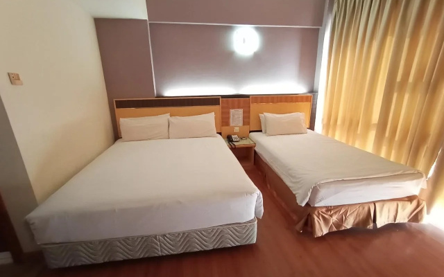 Houz Inn