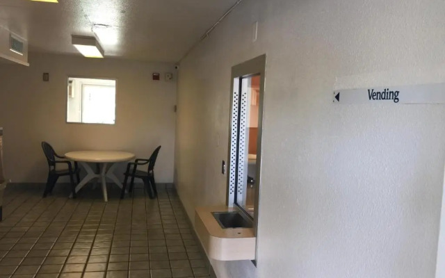 Motel 6 Yreka, CA