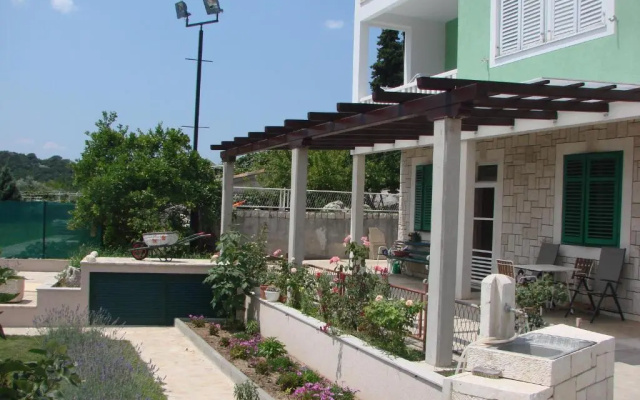 Villa Solo