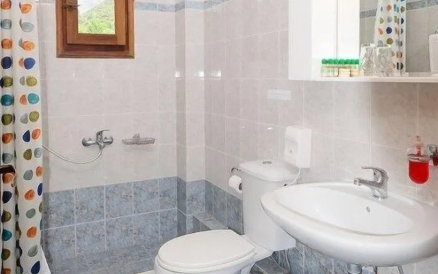 Evrostini Guest House