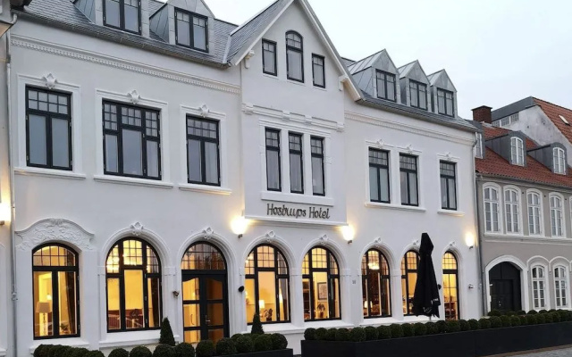 hotelImage