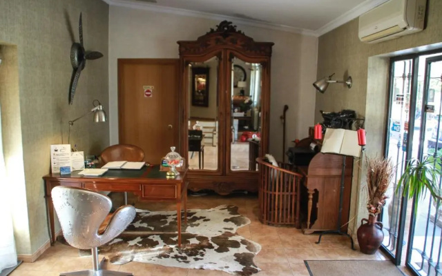 Hotel Iris