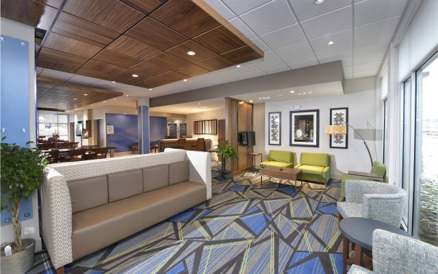Holiday Inn Express & Suites Millersburg by IHG