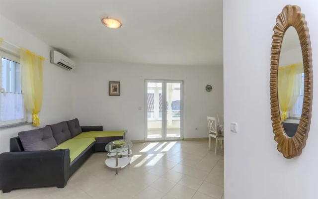 Apartment Ljiljana
