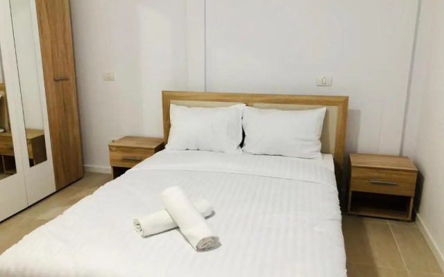 New and modern apartments in villa, near City Center M36