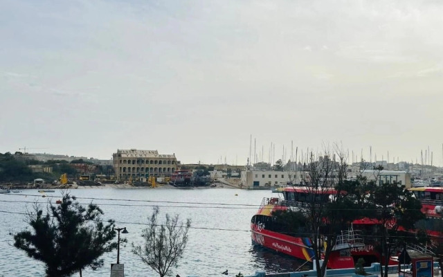 Valletta Harbour View - Grand