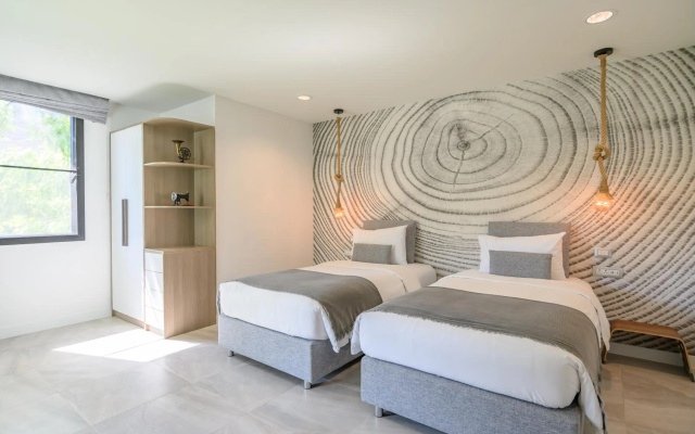 Benviar Tonson Residence