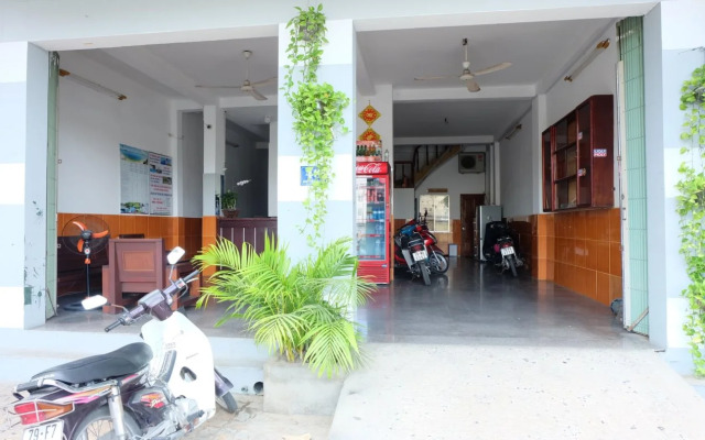 SPOT ON 1112 Thuy Tram Hotel 3