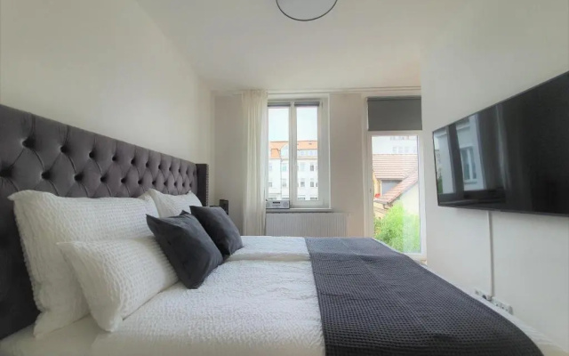 PB Ferienwohnungen - FeWo 4 - Stilvoll eingerichtetes Studio im Herzen Senftenbergs