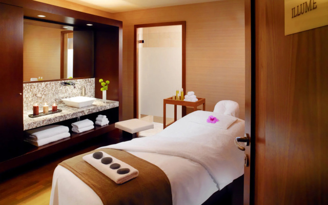Luxtery Hotel
