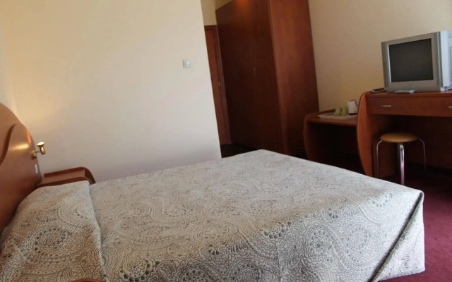 Elegant Hotel