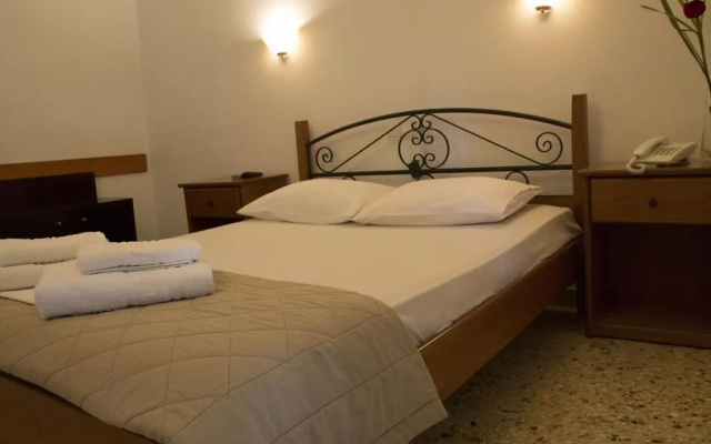 Hotel Anixis