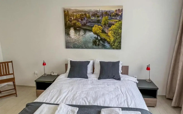 Happy Hill Rooms