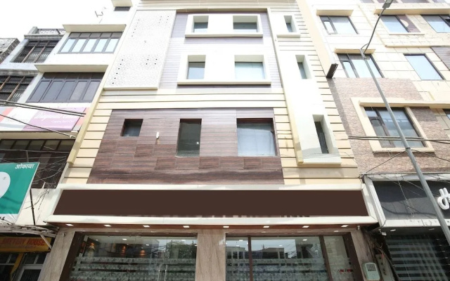OYO 14790 Hotel Destiny Inn