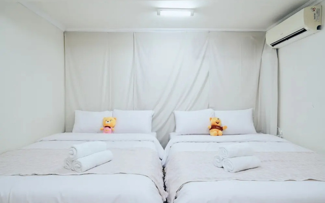 MYEONGDONG Station 2Min HOUSE