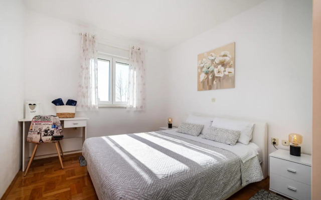 Apartment Višnjik