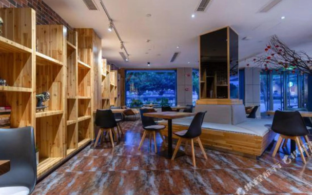 Tuke China Hotel (Wenzhou Impression Nantang Store)