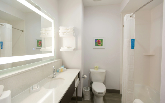 Hampton Inn & Suites Stroud