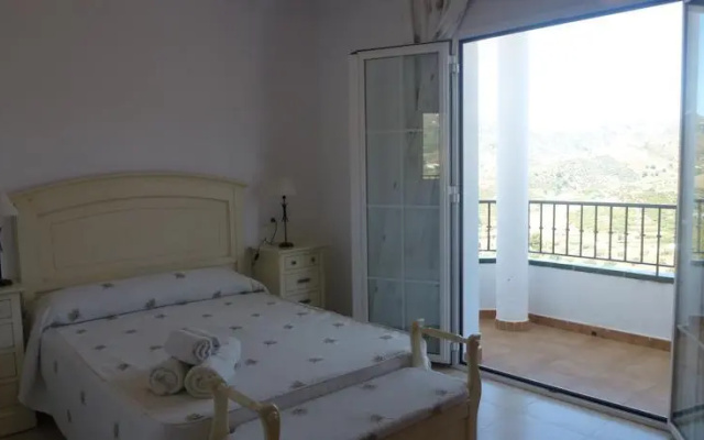 Villas Nerjazul - Las Lomas