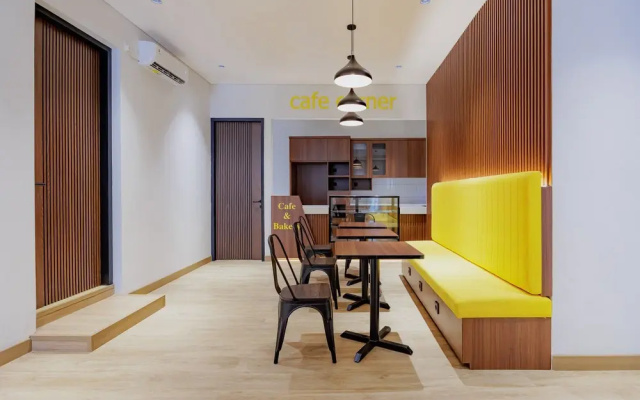 Urbanview Hotel Yampi TB Simatupang