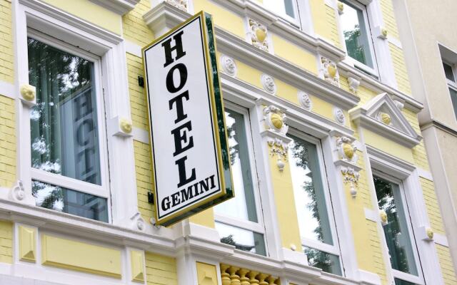 Hotel Gemini вид на фасад